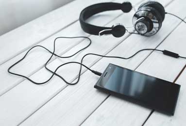 给大家分享“微信开炸 金花群链接怎么弄出来”房卡获取方式方法